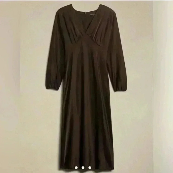 Banana Republic BLOUSSANT-SLEEVE MIDI DRESS - Picture 3 of 3